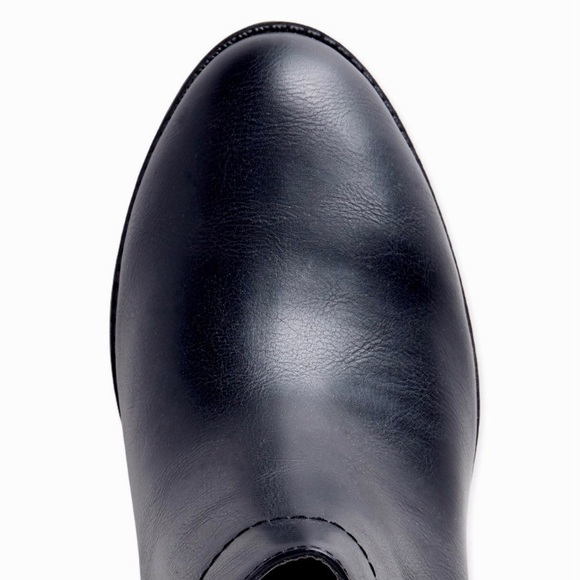 NWOT Classic Black Ankle Boots SZ 10 - Picture 5 of 16